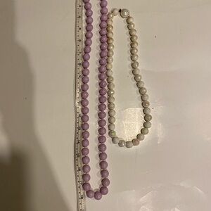 VINTAGE LILAC & WHITE IRIDESCENT BEADS